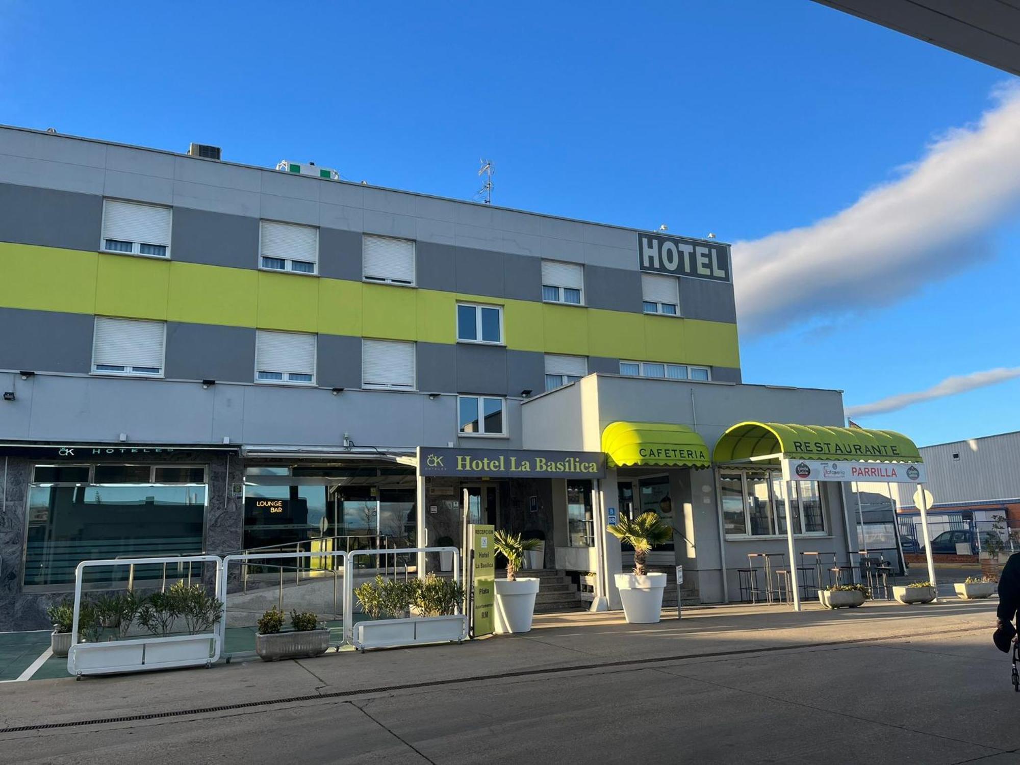 Hotel La Basilica Вента-де-Баньос Экстерьер фото